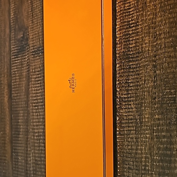 Hermes Pocket Square NIB - Picture 5 of 6